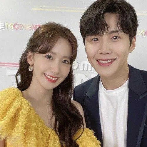 Kim Seon Ho dự kiến quay phim cùng Yoona vào đầu năm 2022. (Ảnh: Internet)