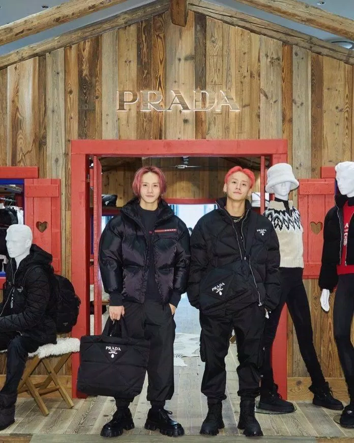 Kwon Twins x Prada (Ảnh: Internet). Kwon Twins x Prada (Ảnh: Internet).