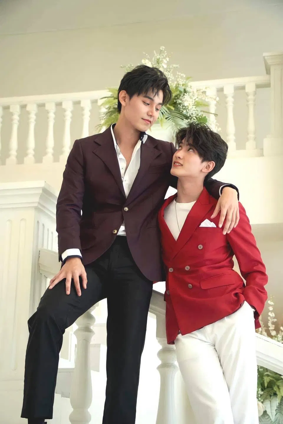 Chênh lệch chiều cao khiến fan phát cuồng (Ảnh: Internet)