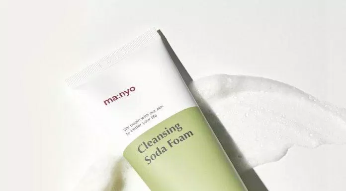 Sữa rửa mặt Manyo Factory Deep Pore Cleansing Soda Foam ( Nguồn : Internet )