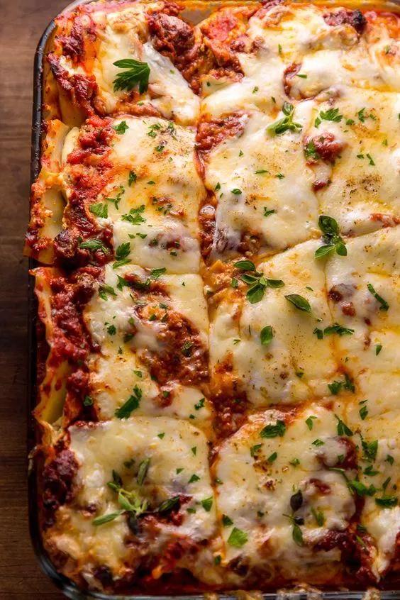Món Lasagna ngập phô mai cực ngon (ảnh: internet)