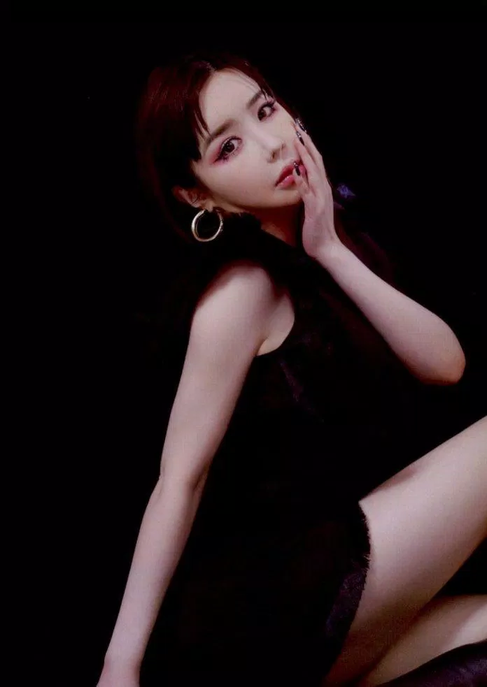 Park Bom nữ thần tượng K-Pop phải đối mặt với hành vi không đúng mực. (Nguồn: Internet)