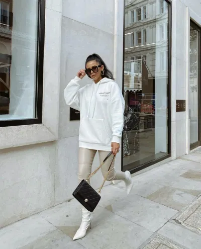 Hoodie với đồ da sành điệu (nguồn: internet)