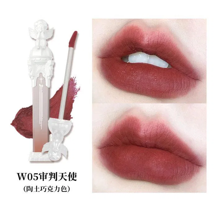 W05- màu đỏ nâu (Nguồn: Internet) W05- màu đỏ nâu (Nguồn: Internet)