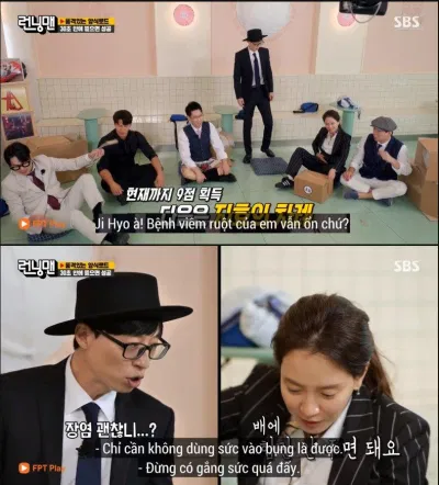 Yoo Jae Suk nhận thấy tình trạng của Ji Hyo. (Ảnh: Internet).