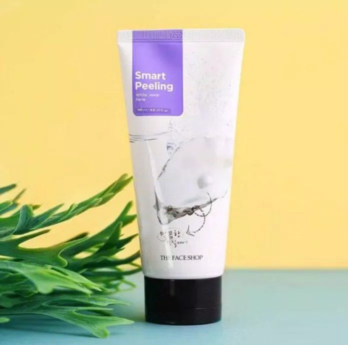 Tẩy tế bào chết làm sáng da The Face Shop Smart Peeling (Ảnh: Internet).