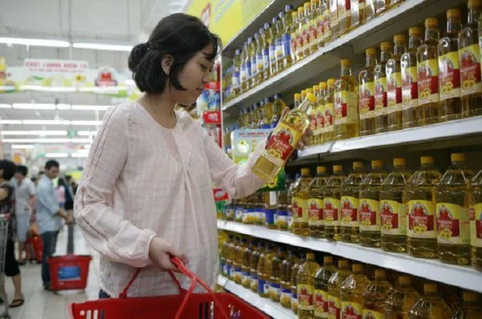 Dầu ăn nếu đã mở nắp không nên để quá 3 tháng (Ảnh: Internet). Dầu ăn nếu đã mở nắp không nên để quá 3 tháng (Ảnh: Internet).