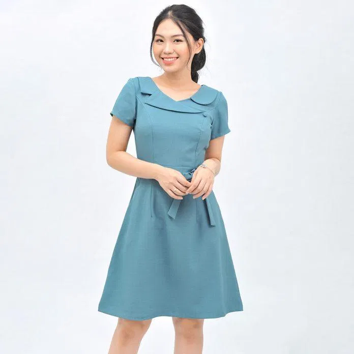 Đầm màu xanh thiết kế nhẹ nhàng (Nguồn Internet)
