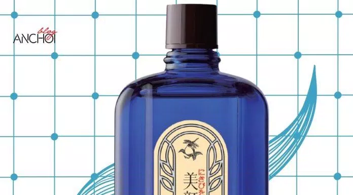 Nước hoa hồng Meishoku Bigansui Medicated Skin Lotion có tone màu xanh đậm thu hút ( Nguồn: BlogAnChoi)