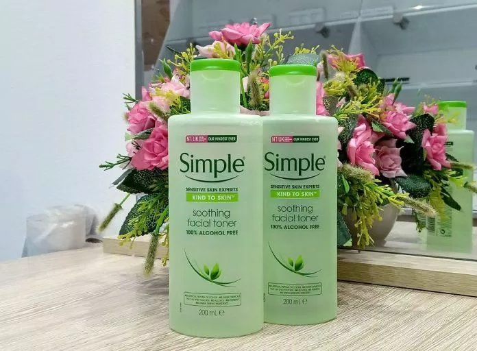 Kind To Skin Simple Soothing Facial Toner có công dụng chính là cung cấp độ ẩm cho da. (nguồn: internet)