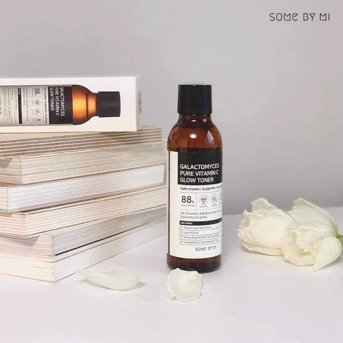 Nước hoa hồng Some By Mi Galactomyces Pure Vitamin C Glow Toner dưỡng sáng và làm mờ thâm ( Nguồn: internet)