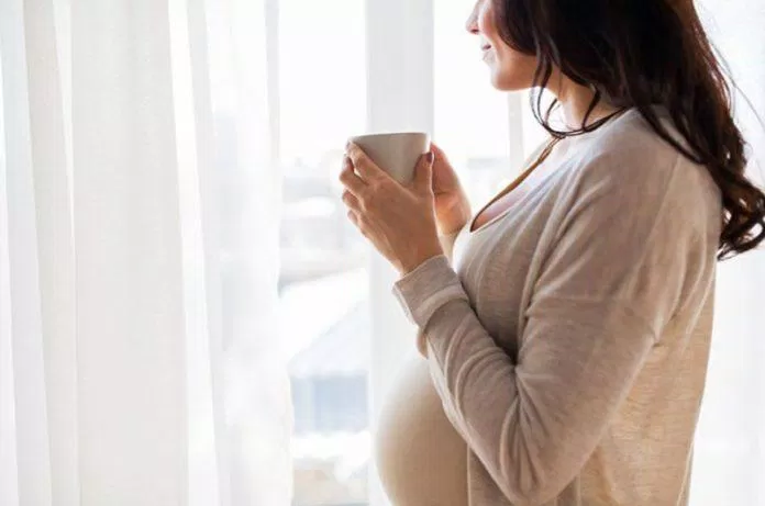 Phụ nữ mang thai nên hạn chế caffein (ảnh: internet).