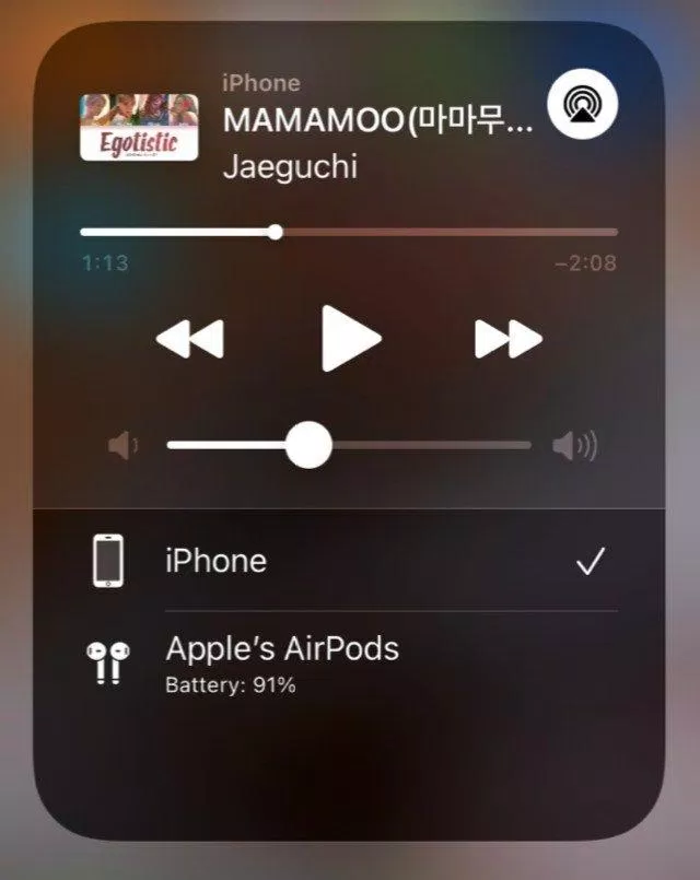 Kết nối Airpods 2 tự động trên iPhone 7 (Ảnh: BlogAnChoi)