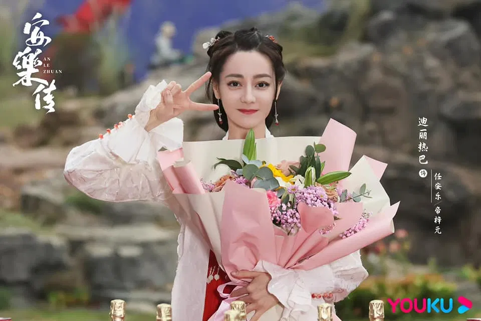 Loạt ảnh hôm sát thanh (Nguồn: Internet)