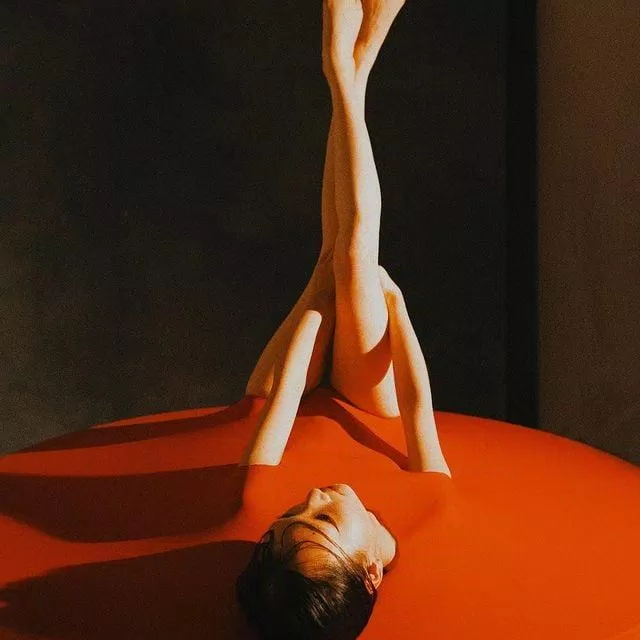 "Tận hưởng để sáng tạo" - Zhong Lin (Nguồn: Instagram). "Tận hưởng để sáng tạo" - Zhong Lin (Nguồn: Instagram).