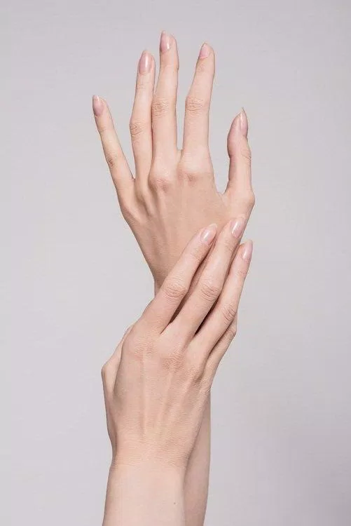 Bàn tay có thể báo hiệu những bệnh gì? (Ảnh: Internet).