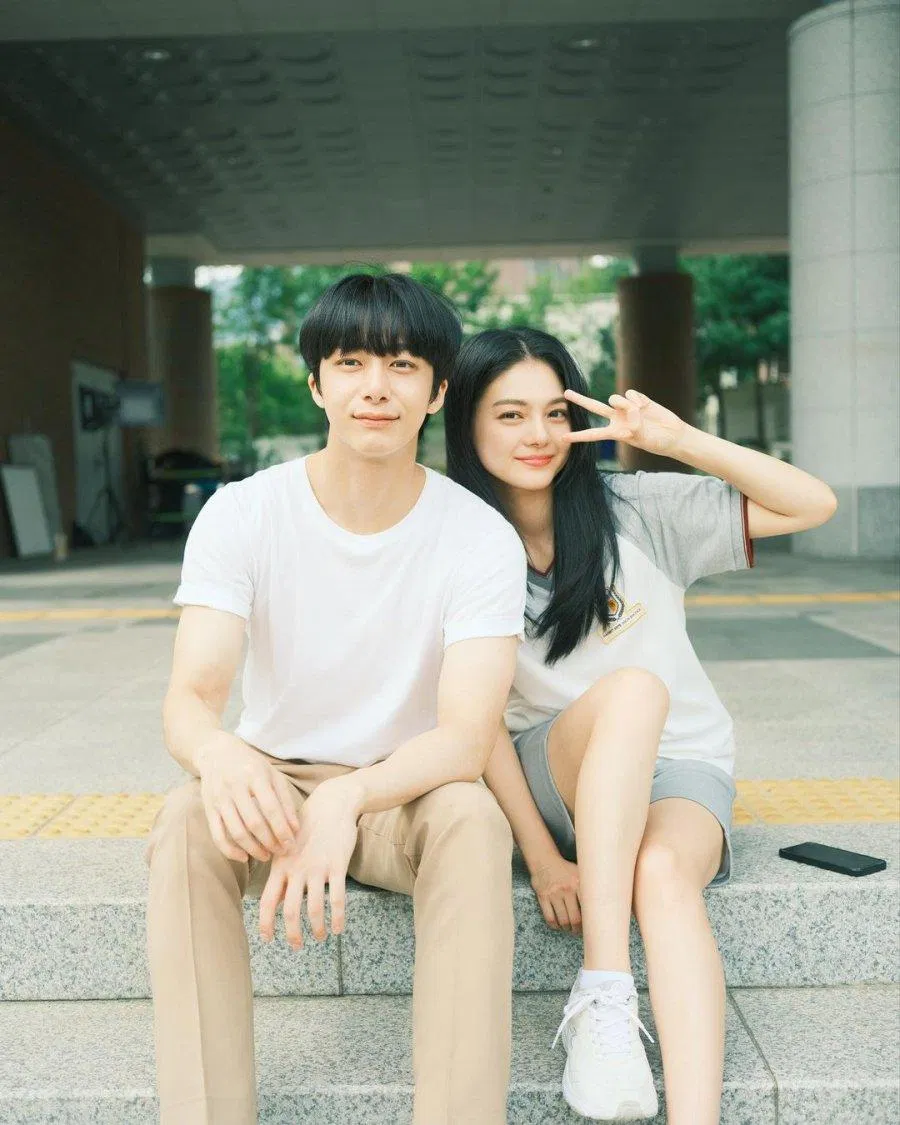 Poster phim Fly Again (Ảnh: Internet)