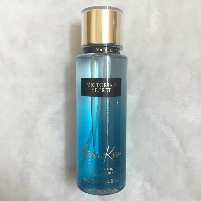 Body Mist Victoria’s Secret Aqua Kiss (Ảnh: internet)