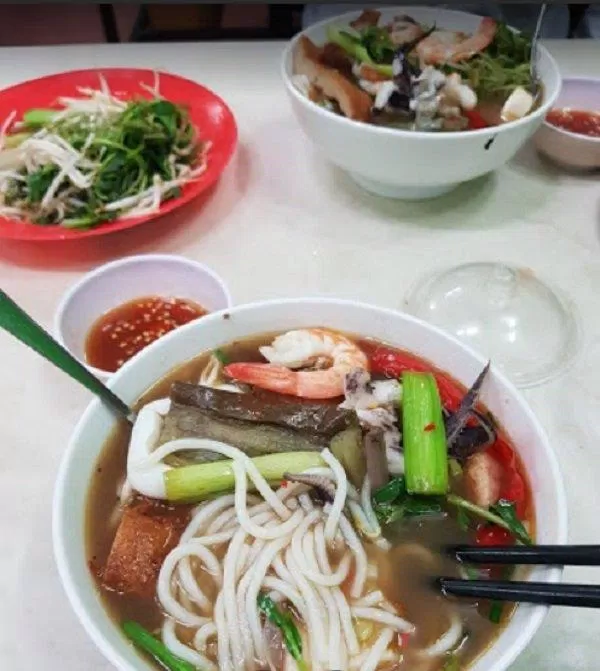 167 Top 8 quán bún mắm ngon “muốn xỉu” ở Sài Gòn! mới nhất 16 बन मैम यहां सस्ती है, एक हिस्से में सामग्री बहुत अच्छी और ताज़ा है (फोटो: इंटरनेट)