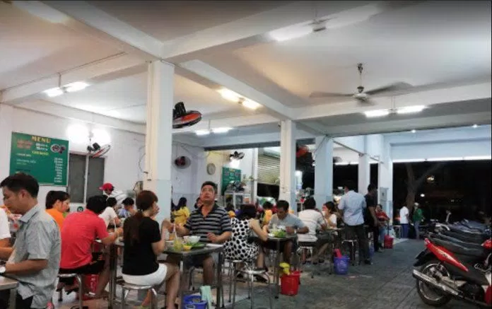 167 Top 8 quán bún mắm ngon “muốn xỉu” ở Sài Gòn! mới nhất 20 कीमत काफी अधिक है और दुकान में हमेशा भीड़ लगी रहती है, इसलिए इसे खरीदने में काफी समय लगता है (फोटो: इंटरनेट)