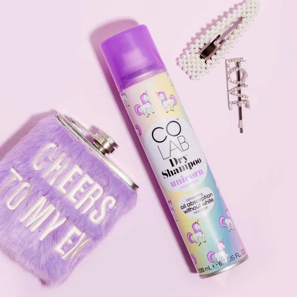 Dầu gội khô Colab
