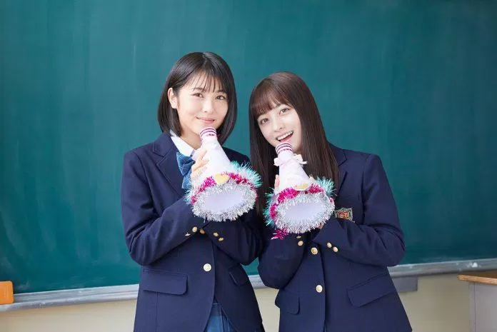 Đồng hạng 8 là bộ đôi Hashimoto Kanna (sinh năm 1999) và Hamabe Minami (sinh năm 2000) với 173 bình chọn từ người hâm mộ. Đây là cặp đôi có độ tuổi trung bình nhỏ nhất trong danh sách và cũng đang có sự nghiệp cực kì triển vọng. Hashimoto Kanna vốn có danh tiếng với cái tên "mỹ nhân 4000 năm có một" còn Hamabe Minami là viên ngọc thô của điện ảnh Nhật Bản. (Nguồn: Internet)