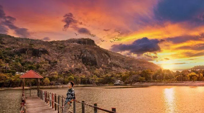 Cảnh hoàng hôn ở hồ Soài So (Nguồn: Internet).