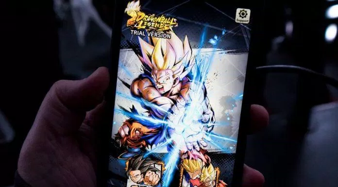 Game Dragon Ball Legends chơi trên điện thoại (Ảnh: Internet).