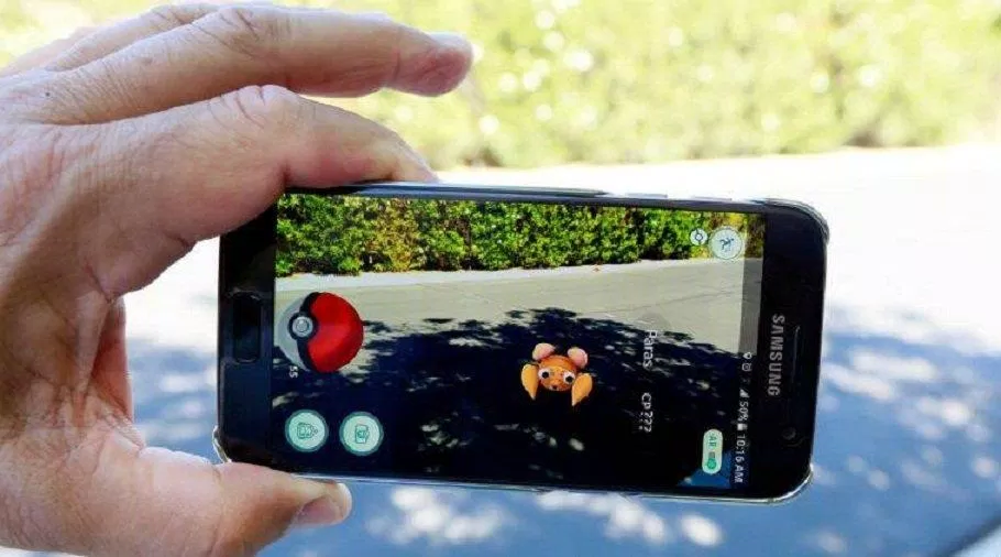 Game Pokemon GO chơi trên điện thoại (Ảnh: Internet).