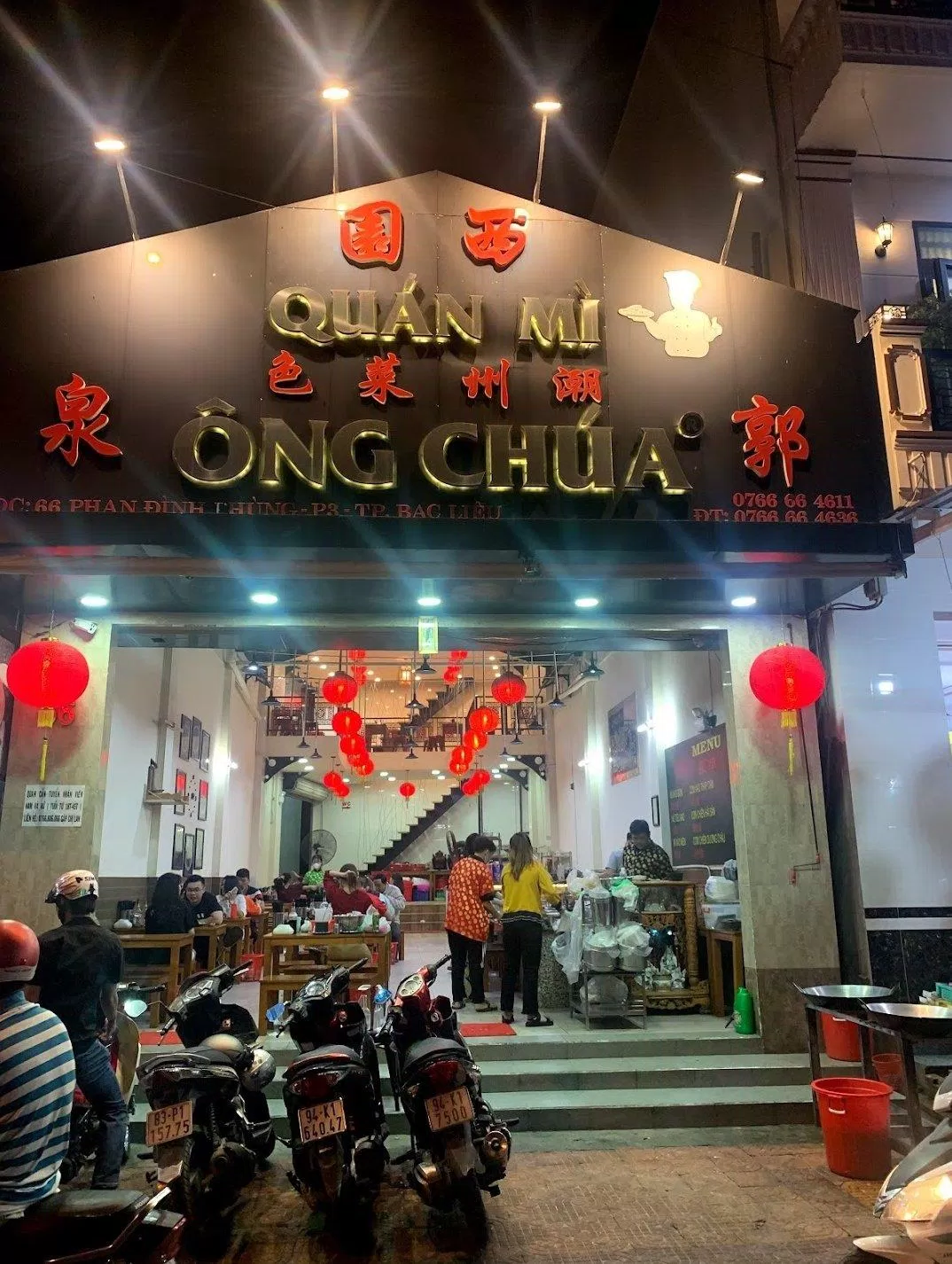 Không gian quán mì. (Ảnh: Internet)