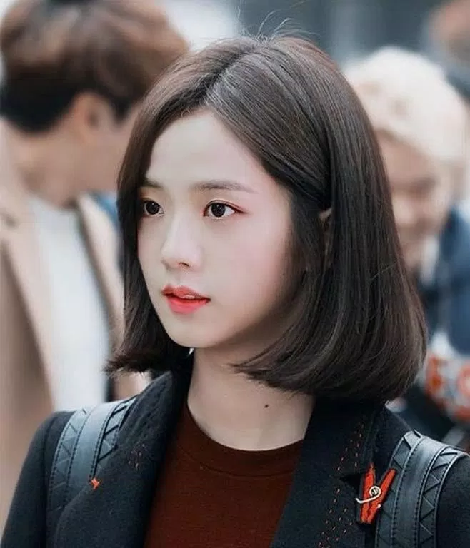Jisoo (BLACKPINK) nữ thần tượng K-Pop hoàn toàn phù hợp với kiểu tóc ngắn. (Nguồn: Internet)