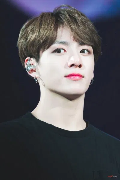 Jungkook (BTS) sao nam đã chọn IU là mẫu người lý tưởng. (Nguồn: Internet)