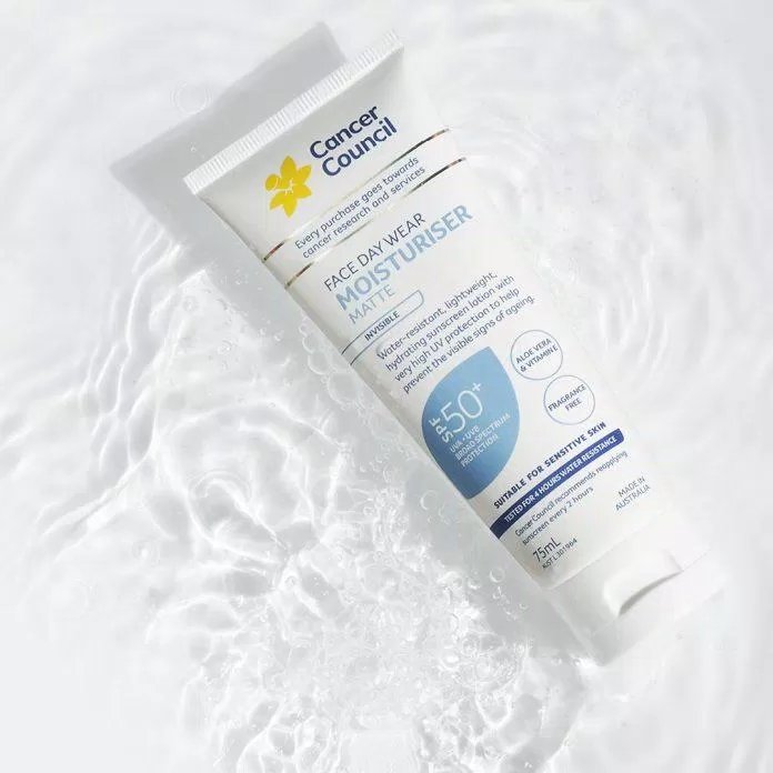Kem chống nắng Cancer Council Face Day Wear Moisturizer Matte Invisible kết cấu mỏng mịn chống thấm nước ( Nguồn: internet)