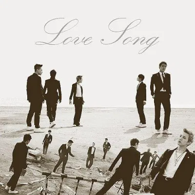 "Love Song" còn có cả kỹ xảo chuyên nghiệp tựa như một bộ phim bom tấn Hollywood (Nguồn: Internet). "Love Song" còn có cả kỹ xảo chuyên nghiệp tựa như một bộ phim bom tấn Hollywood (Nguồn: Internet).
