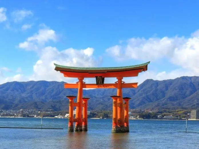 Đền Itsukushima (Ảnh: Internet).