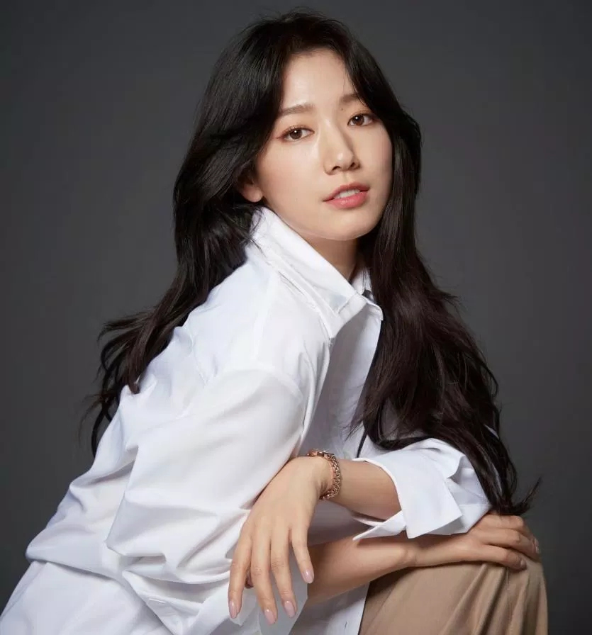 Park Shin Hye lần đầu chia sẻ về bạn trai là khi quảng bá cho #ALIVE. (Ảnh: Internet)