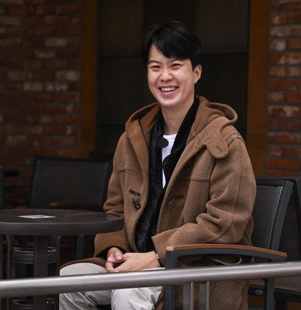 PD Running Man Choi Bo Pil trả lời phỏng vấn. (Ảnh: Internet). PD Running Man Choi Bo Pil trả lời phỏng vấn. (Ảnh: Internet).