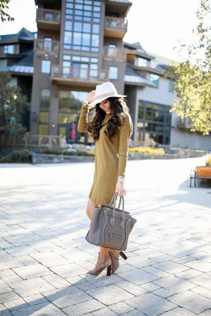 Boots hở mũi được rất nhiều quý cô ưa chuộng (Nguồn: Internet).