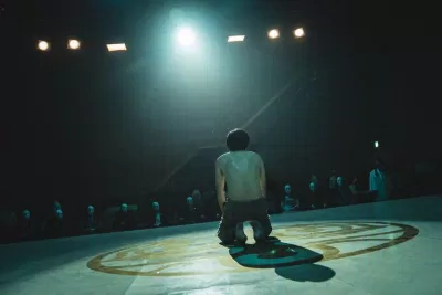 Những kẻ phạm tội bị xét xử công khai ở giáo đường của giáo phái Chân lý mới. (Ảnh: Internet)