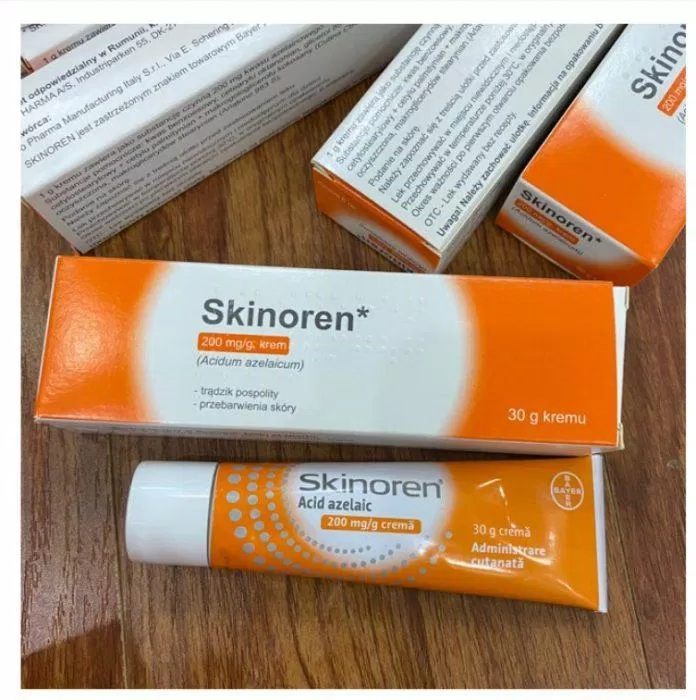 Kem Skinoren có tone màu trắng cam nhỏ gọn (Nguồn: Internet)