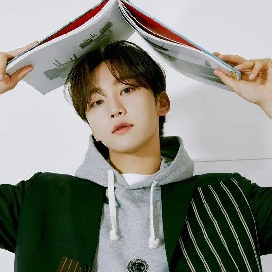 SeungKwan (SEVENTEEN) thần tượng K-Pop thế hệ thứ ba thống trị các chương trình truyền hình thực tế. (Nguồn: Internet)