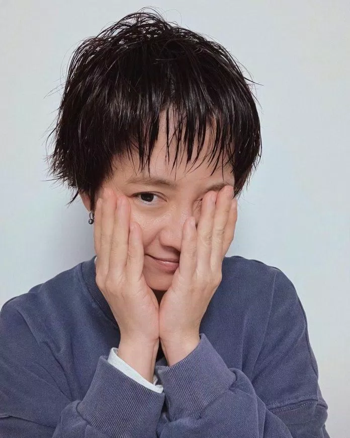 Đêm ngày 13/11 người hâm mộ bất ngờ khi Ji Hyo đăng tải những bức ảnh trên trang cá nhân Instagram với kiểu tóc cắt ngắn. (Ảnh: Internet)