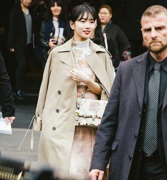 Lần đầu Suzy đến tuần lễ thời trang Milan trong show của Fendi (Nguồn: Internet) Lần đầu Suzy đến tuần lễ thời trang Milan trong show của Fendi (Nguồn: Internet)