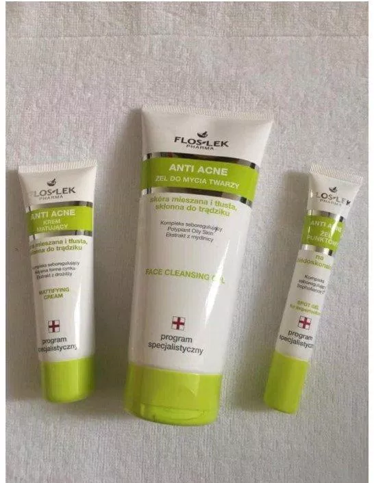 Floslek Anti Acne Antibacterial giúp cho da sạch mụn (Nguồn: Internet)