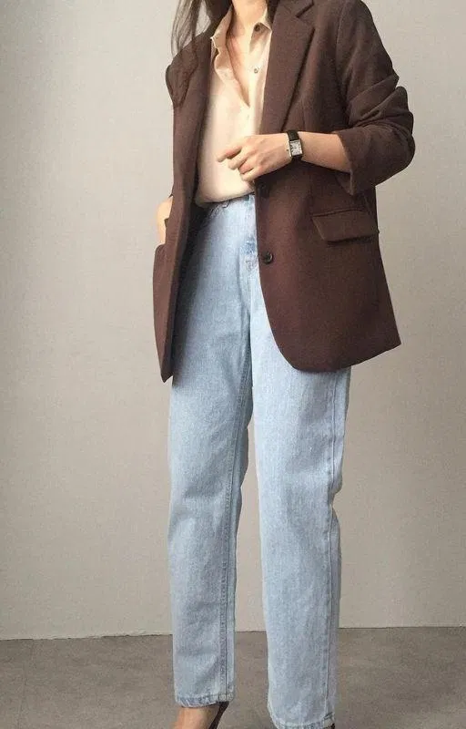 Blazer phối với baggy jeans, mang đến phong cách vintage ( Ảnh: intenet)