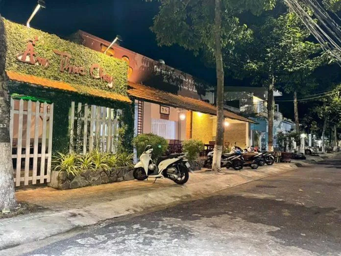 Mặt tiền của nhà hàng Tạ Ơn. ((Ảnh: Fanpgae Ẩm thực chay Tạ Ơn.) Mặt tiền của nhà hàng Tạ Ơn. ((Ảnh: Fanpgae Ẩm thực chay Tạ Ơn.)