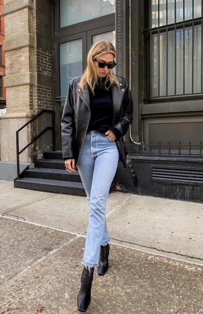Tự tin dạo phố cùng boots cổ thấp và skinny jeans (Nguồn: Internet).