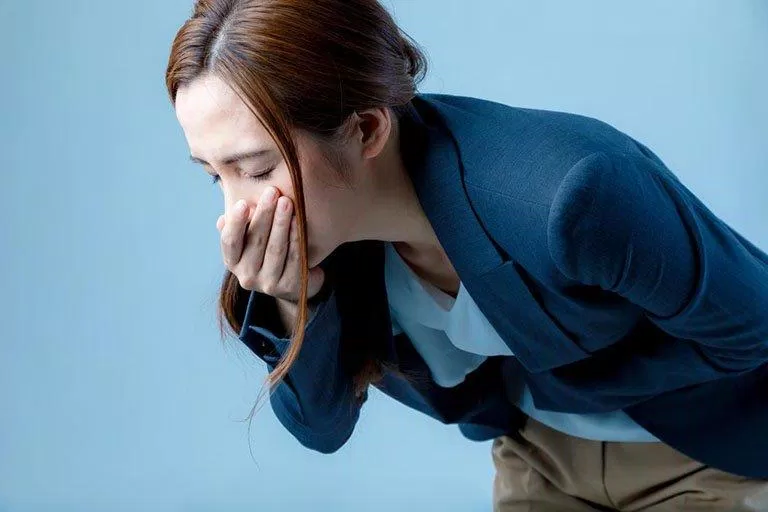 Có rất nhiều nguyên nhân gây buồn nôn sau khi ăn (Ảnh: Internet). Có rất nhiều nguyên nhân gây buồn nôn sau khi ăn (Ảnh: Internet).