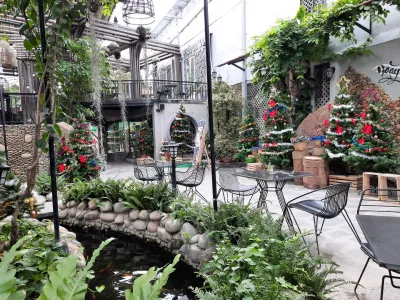 Cánh Nâu Garden là một trong những quán đắt khách tại Cần Thơ (Nguồn: CÁNH NÂU GARDEN CAFE).