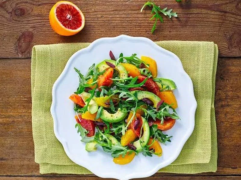 Bên cạnh những lợi ích, chế độ ăn này cũng có những mặt cần chú ý (Ảnh: Internet). Bên cạnh những lợi ích, chế độ ăn này cũng có những mặt cần chú ý (Ảnh: Internet).